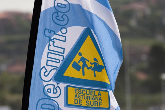 Escuela Asturiana de Surf en Asturias